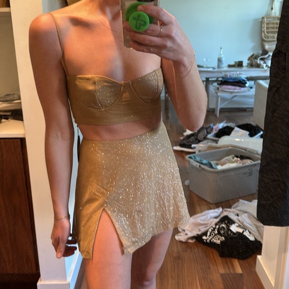 NWT Posie Mini Skirt with Slit! - Picture 16 of 16